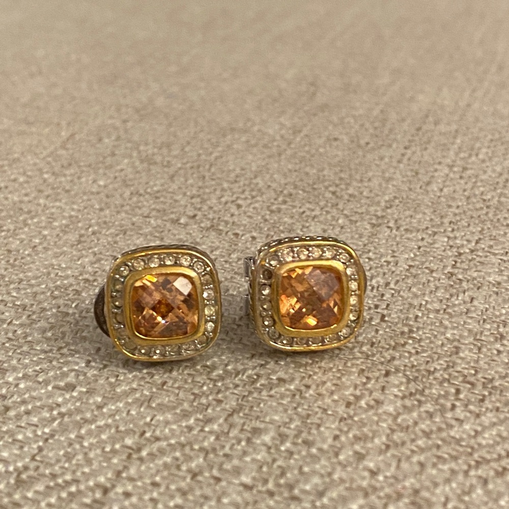 Set of amber gold and silver earrings